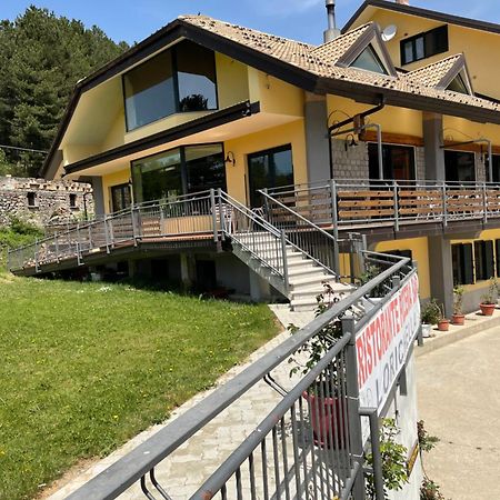 Hotel Fd Lorichella Lorica Zewnętrze zdjęcie