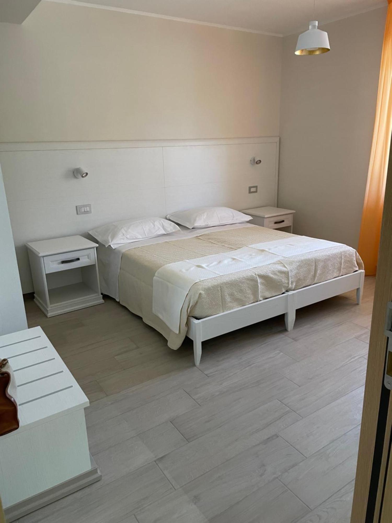 Hotel Fd Lorichella Lorica Zewnętrze zdjęcie