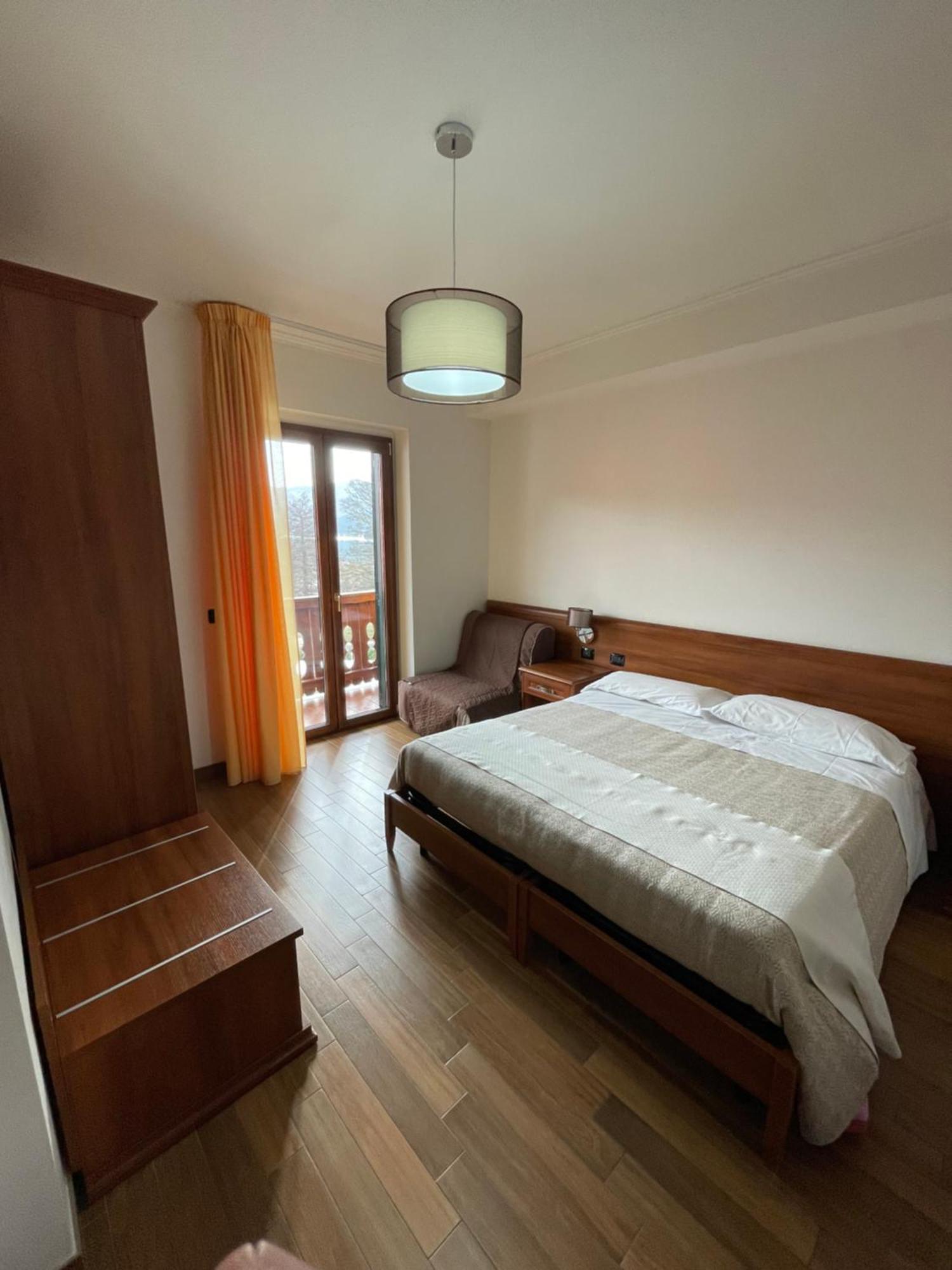 Hotel Fd Lorichella Lorica Zewnętrze zdjęcie