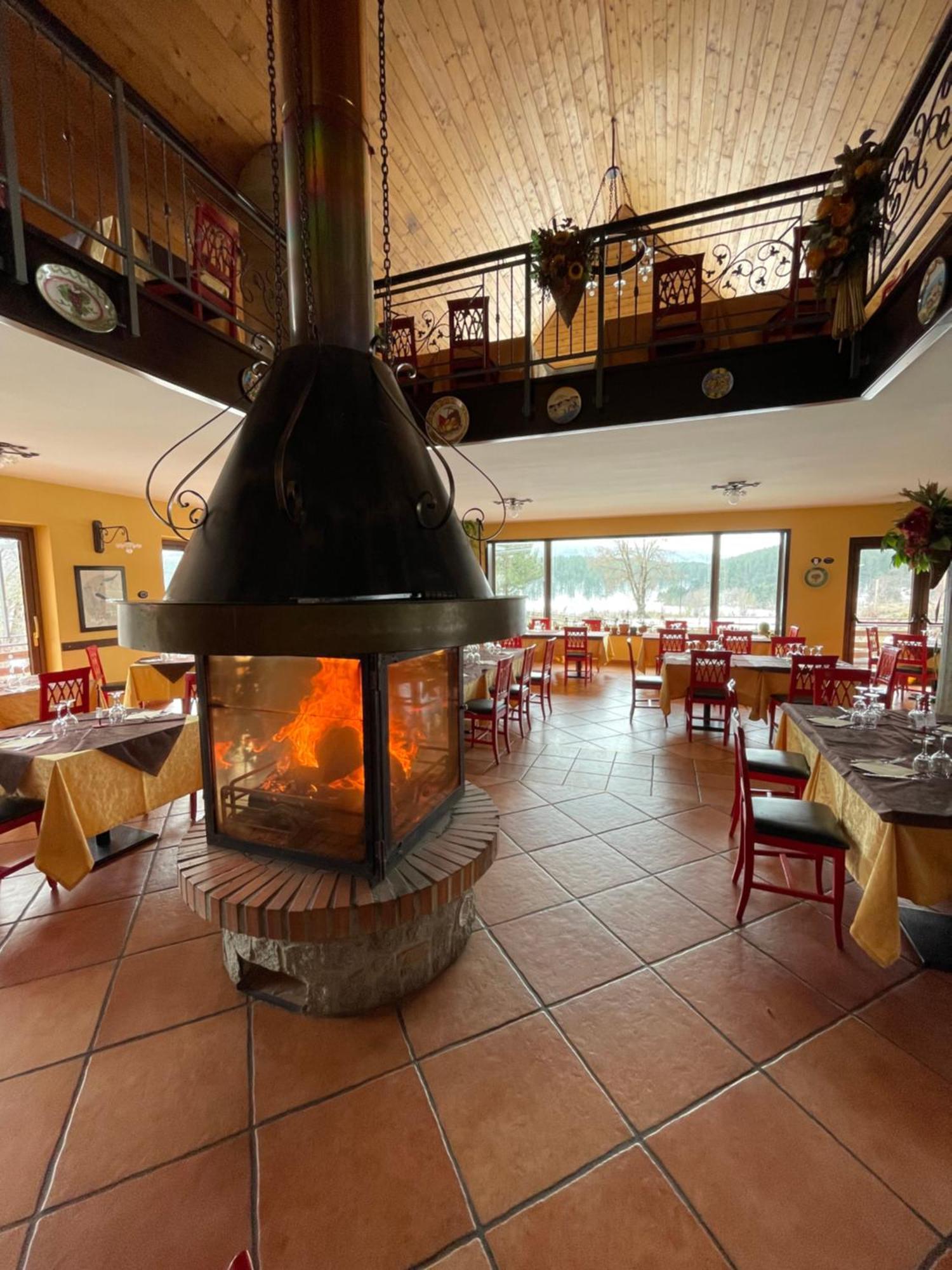 Hotel Fd Lorichella Lorica Zewnętrze zdjęcie