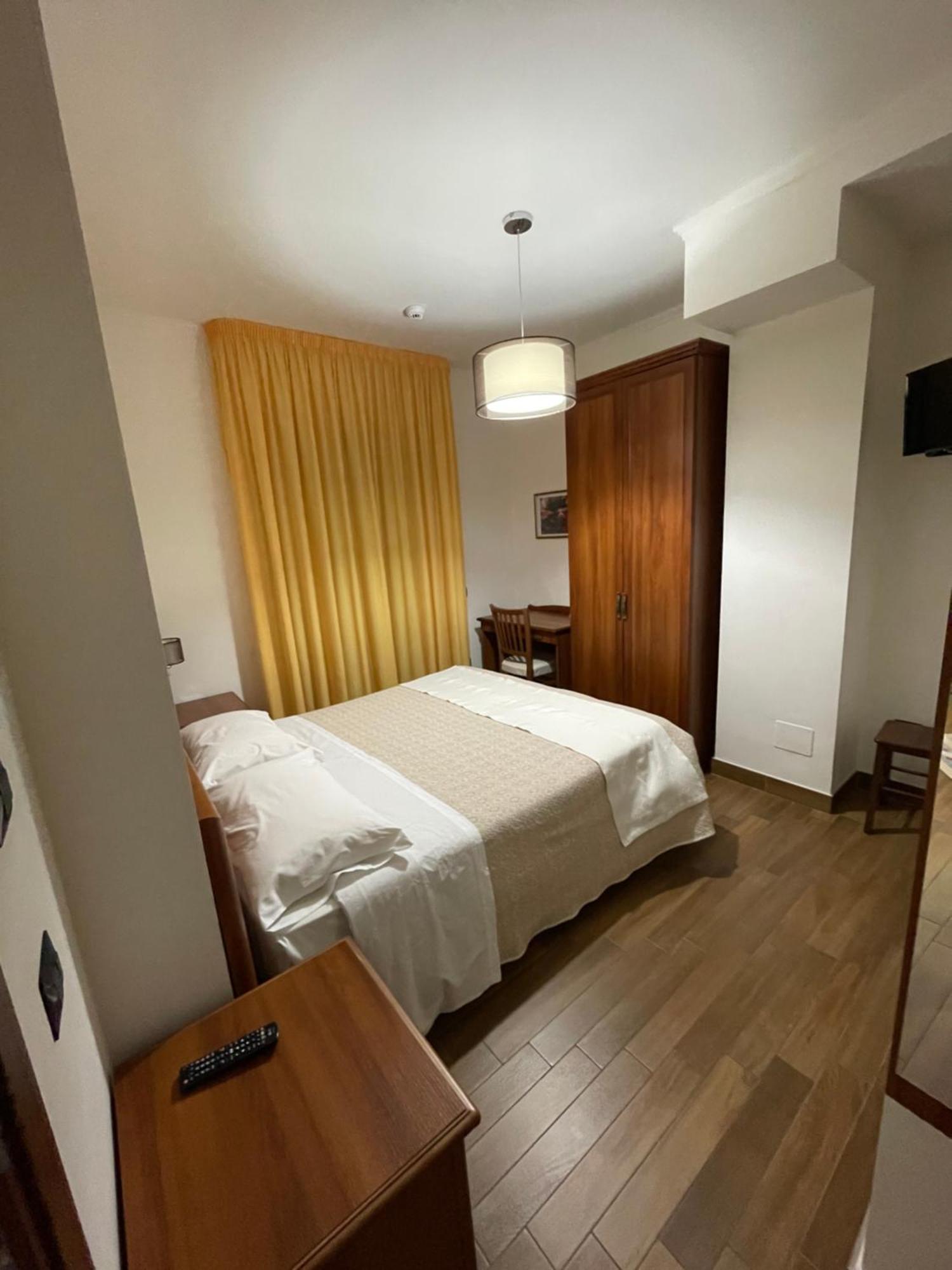 Hotel Fd Lorichella Lorica Zewnętrze zdjęcie